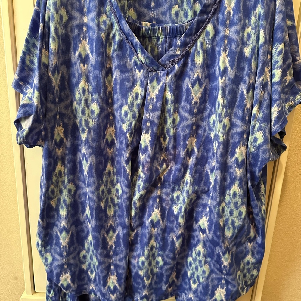 Elegant Blue Patterned Women's Pajama Set